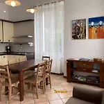 Casa Al Campanile Terrace, Leonardoshome Apartament *